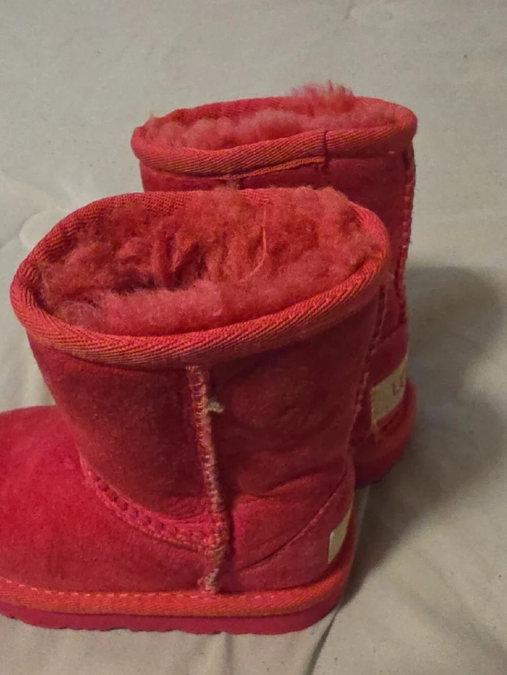 UGG Kids Short Suede Boots in Red